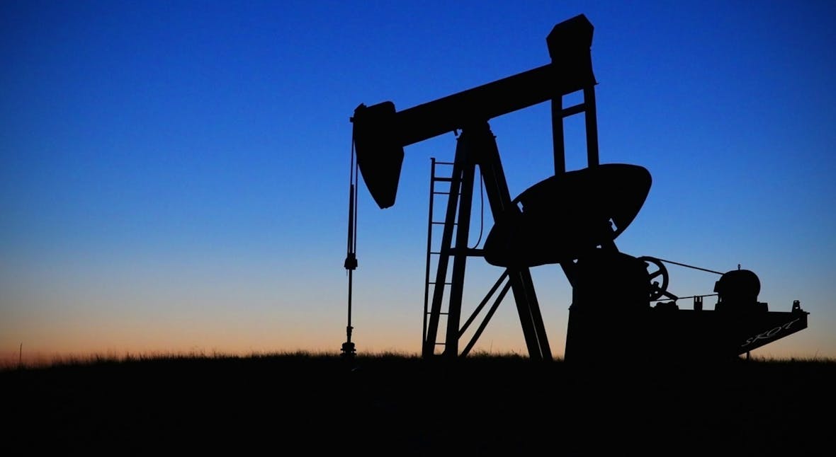 How can you benefit from rising oil prices on the stock market?