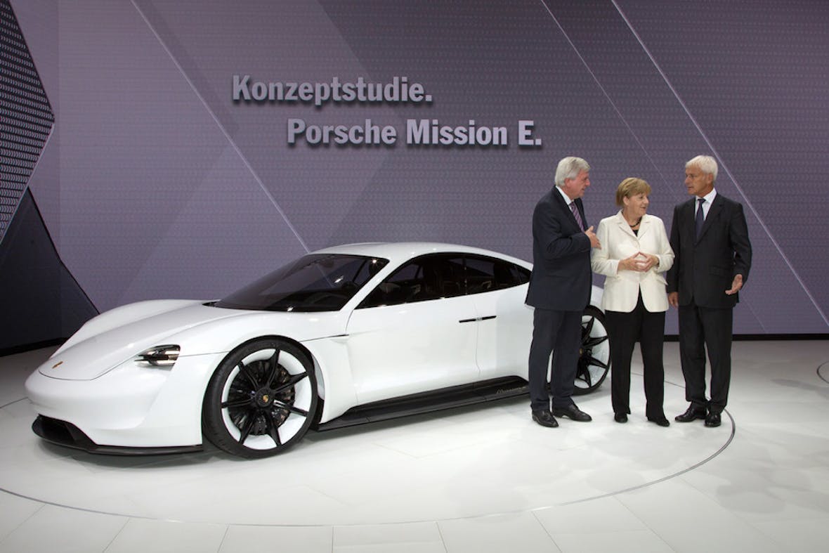 Porsche launches digital charging service for electric vehicles