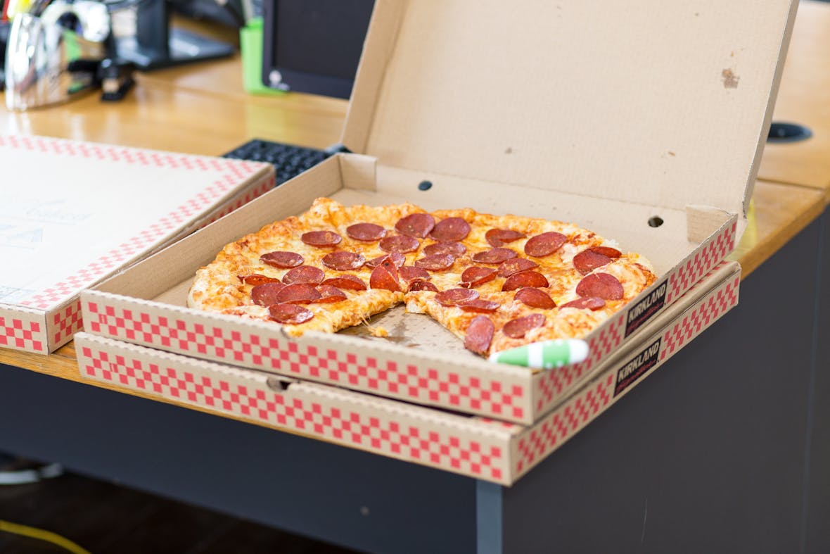 Ein Pizzakarton Strom
