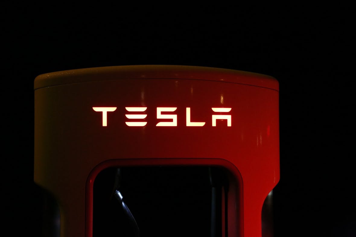 Über 3000 Tesla-Angestellte entlassen